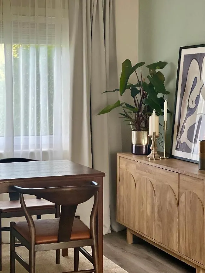 House With Garden And Parking 15 Min To City Center Edinburgh